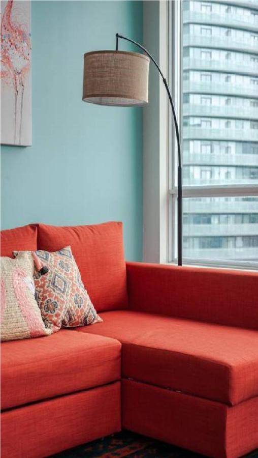 Toronto Downtown Core Two Bedroom Condo With Cn Tower View, Free Parking Exterior foto