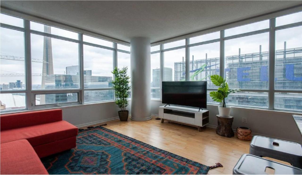 Toronto Downtown Core Two Bedroom Condo With Cn Tower View, Free Parking Exterior foto